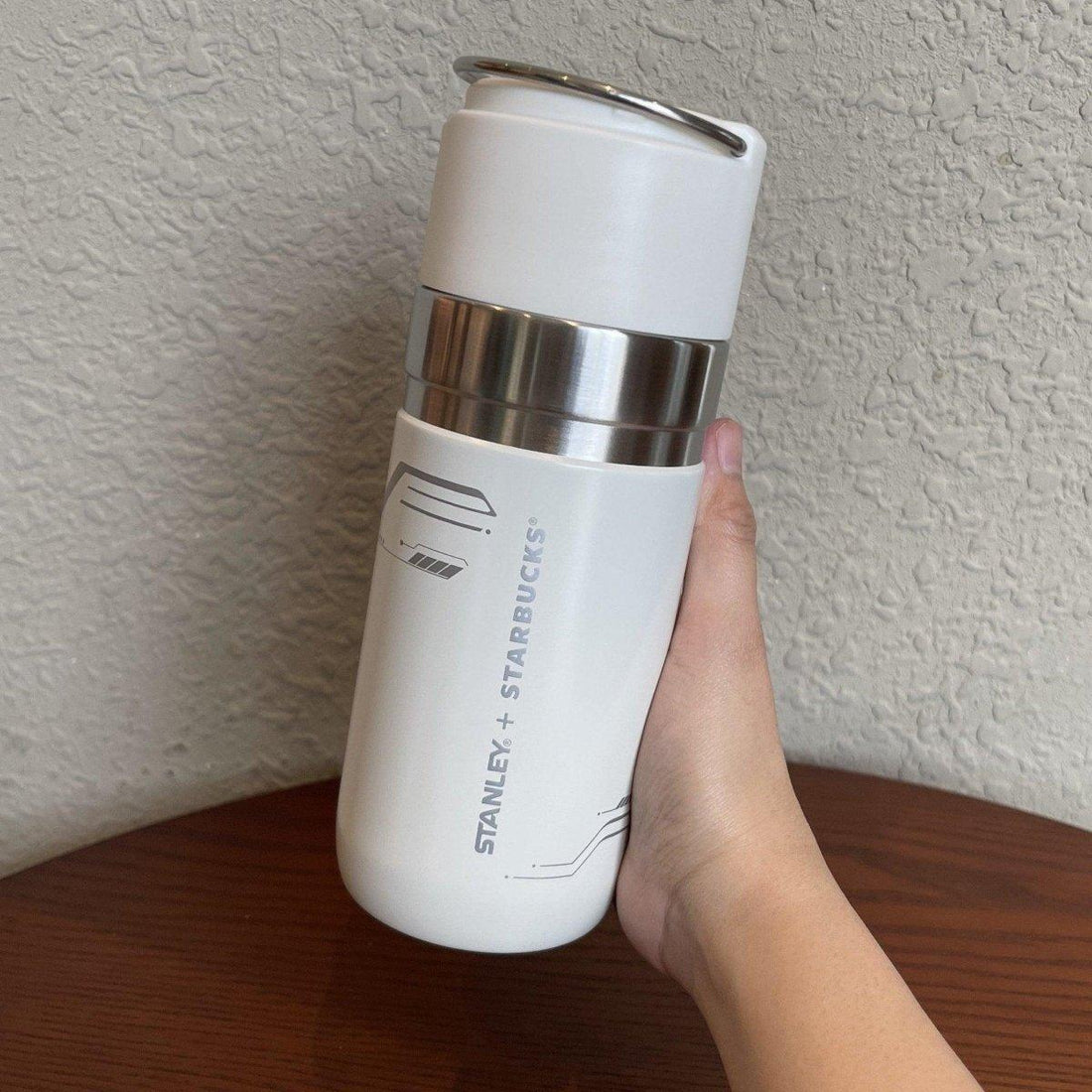 Discover the Best Thermos of 2021: Astronaut and Space Thermos! - Ann Ann Starbucks