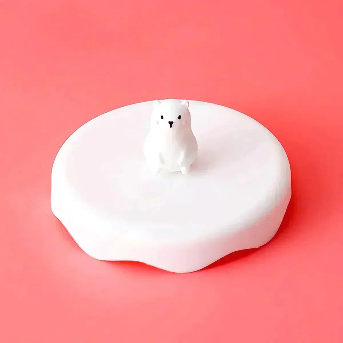 How to Make Your Coffee Mug Cute and Functional with a Hamster-Silicone Lid - Ann Ann Starbucks