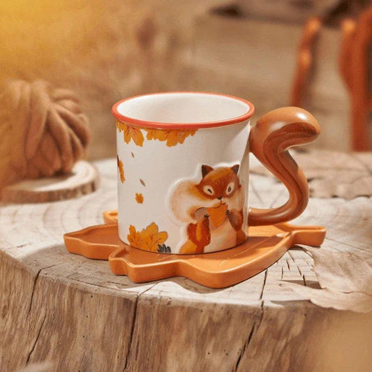 360ml/12oz Squirrel Maple Leaf Shape Ceramic Cup and Plate Set (Starbucks Autumn Forest 2022)