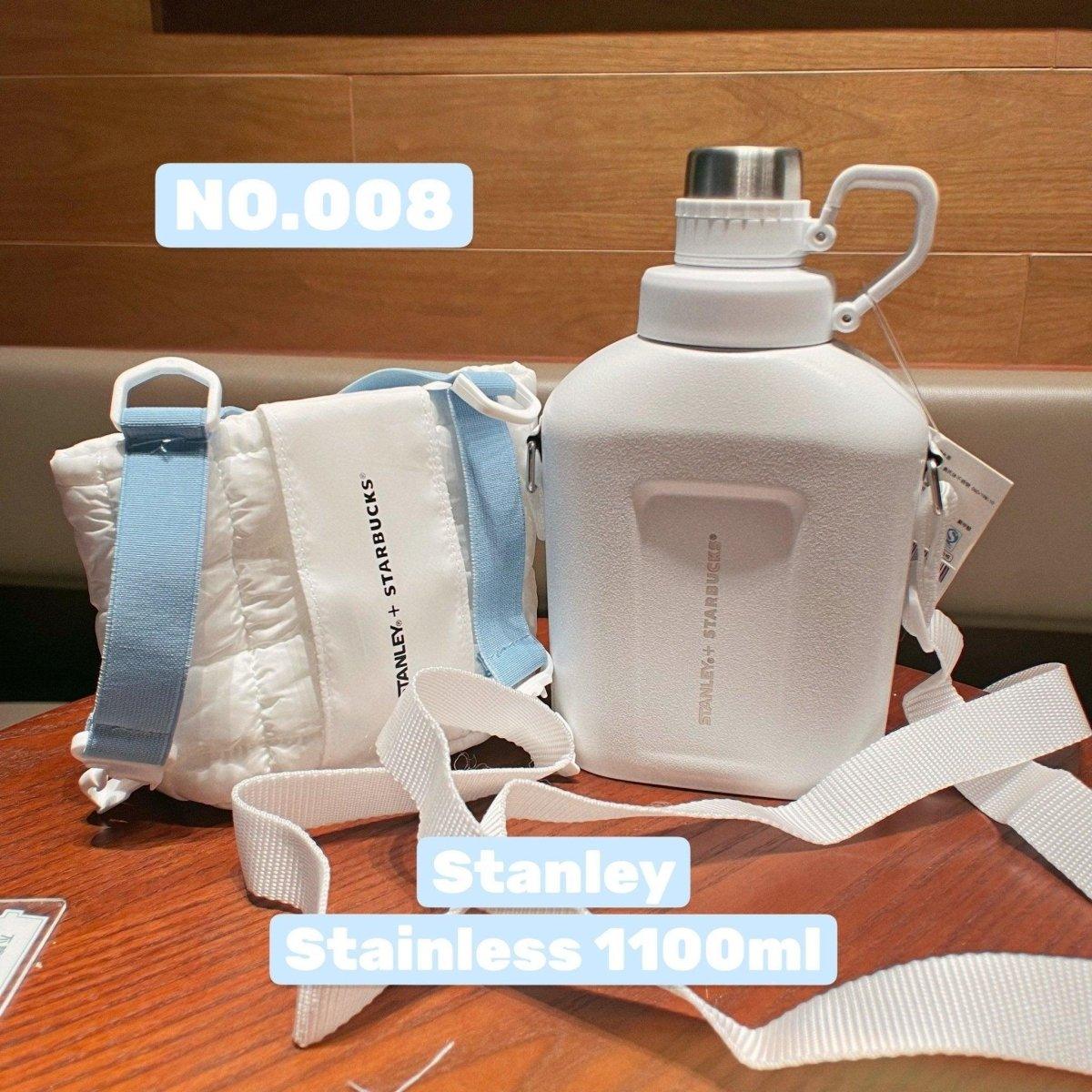 Starbucks 2021 China Christmas Snow Mountain 37oz Water Bottle & Carry Bag (2021 Christmas Edition) - Ann Ann Starbucks